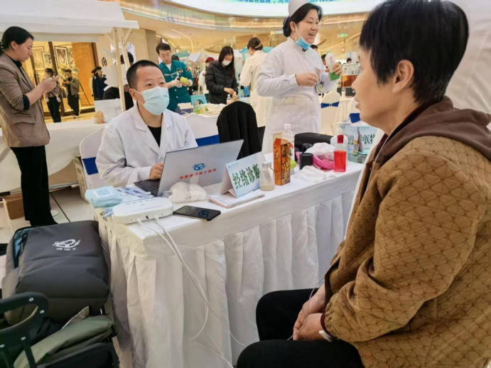 （挂网稿）千年岐黄潮正起 惠民服务烟火气855.png